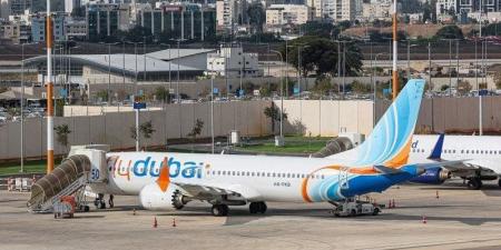 الصور الأولى لمساعد طيار رحلة "فلاي دبي" بعد السيطرة عليه داخل الطائرة