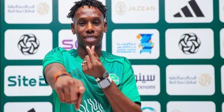 الصليبي الخلفي ينهي مشاركة نجم منتخب السعودية عن مباريات خليجي 27