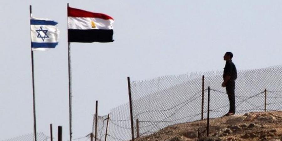 "لثاني
      مرَّة
      خلال
      أيام"
      الجيش
      يحبط
      محاولة
      تهريب
      على
      الحدود
      مع
      إسرائيل