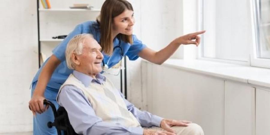 النواب
      يوافق
      على
      مشروع
      رعاية
      حقوق
      المسنين
      ..
      يمنحهم
      16
      ميزة