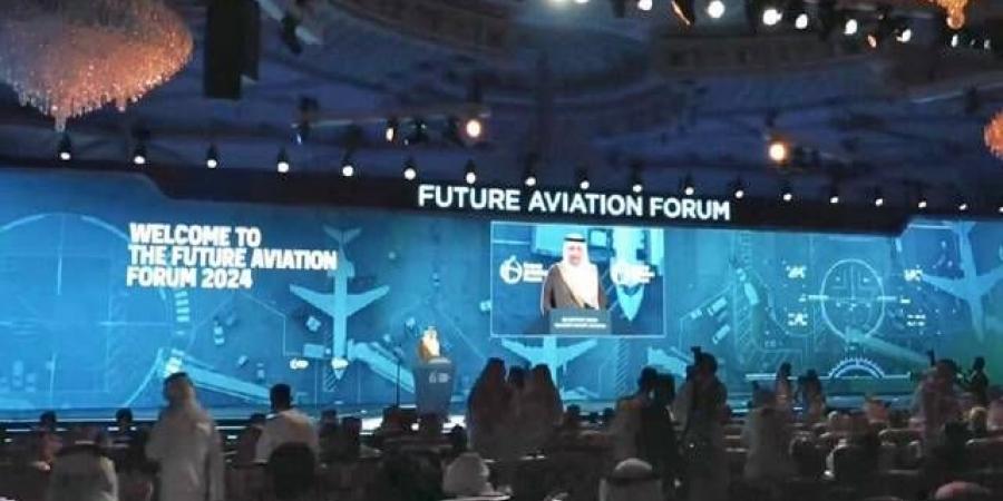 تفاصيل
      16
      اتفاقية
      ومذكرات
      تفاهم
      جديدة
      للمملكة
      في
      مجال
      خدمات
      النقل
      الجوي