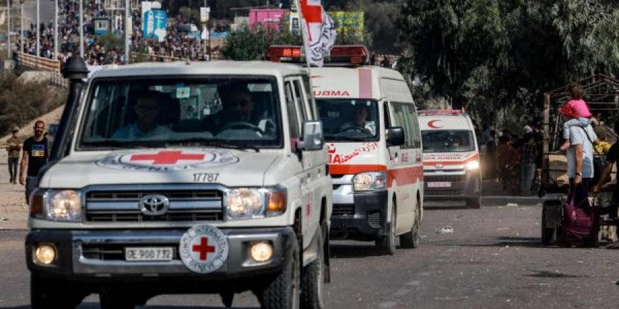 "الصليب الأحمر": نعمل بشكل مستقلّ ولا نتعامل مع أي جهة مسلّحة بغزة
