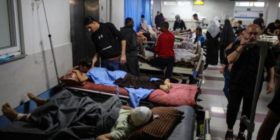 "الصليب الأحمر يحذّر: نظام الرعاية الصحية بغزة يوشك على الانهيار