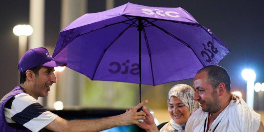 في موسم حج 1446هـ مجموعة stc رفيق رقمي لأكثر من 1.4 مليون حاج في رحلتهم الإيمانية