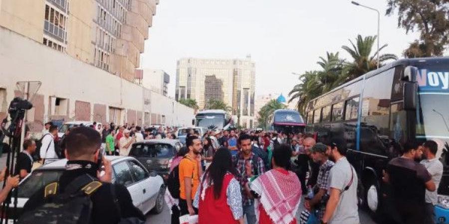 بدء دخول "قافلة الصمود" لكسر الحصار عن غزة إلى ليبيا قادمة من تونس