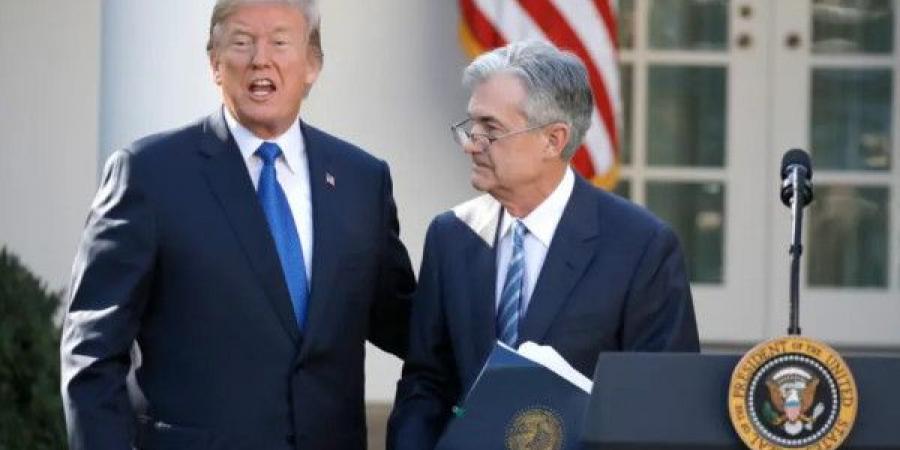 ترامب يطالب "الفيدرالي" الأميركي بخفض الفائدة بنسبة 1%