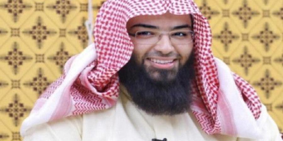 الكويت..رفع اسم الداعية العجمي من قائمة الإرهاب الدولية