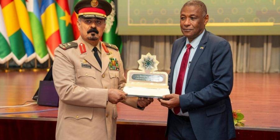 بحضور رئيس البرلمان وعدد من الوزراء والسعادة في جمهورية جزر القمر المتحدة.. انطلاق المبادرة الاستراتيجية في المجال الفكري بتنظيم من التحالف الإسلامي العسكري لمحاربة الإرهاب