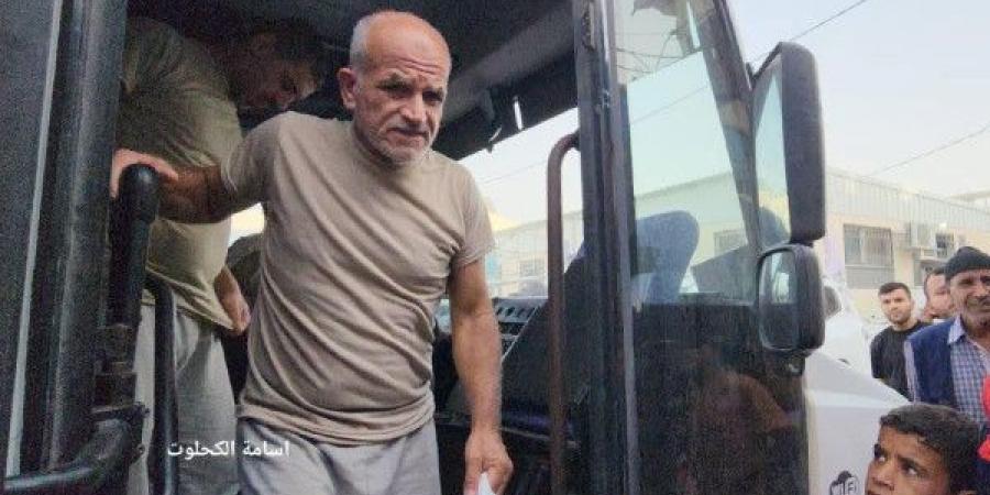 بالأسماء.. الاحتلال يفرج عن 14 أسيرًا من قطاع غزة