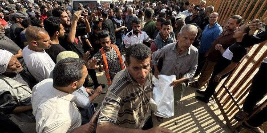 شهداء وجرحى في استهداف طالبي المساعدات وقصف منزل وسط قطاع غزة