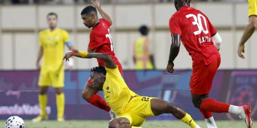 «الإمبراطور» يهزم البطائح بصعوبة.. و«البرتقالي» يصدم «الملك»