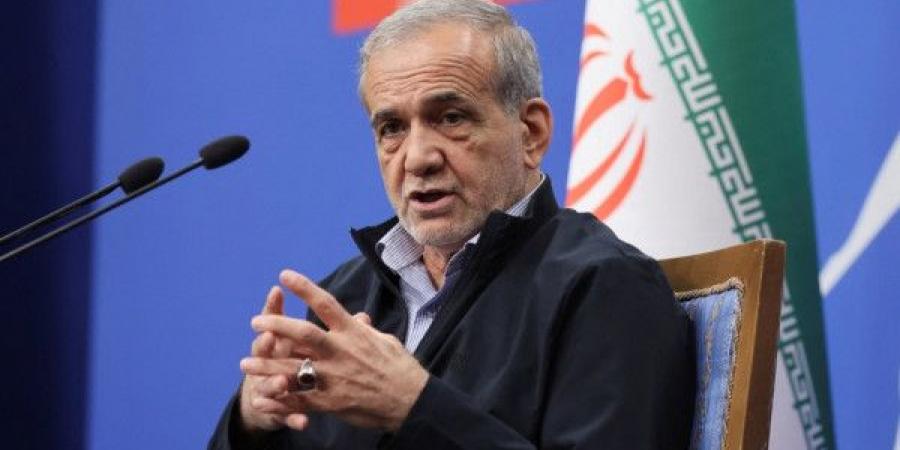 إيران تؤكد رفضها الاستسلام وسط الضغوط الدولية