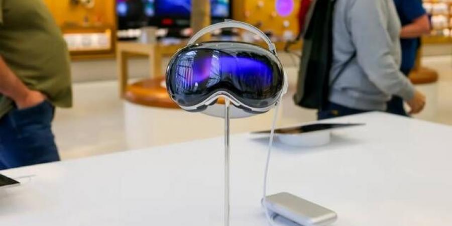 آبل توقف خطط تطوير نظارة Vision لإعطاء الأولوية للذكاء الاصطناعي