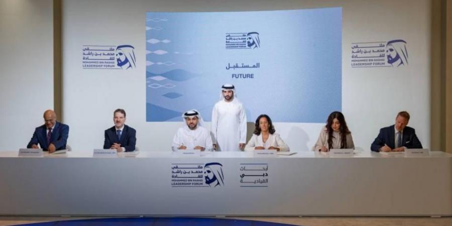 حمدان بن محمد يشهد توقيع مركز محمد بن راشد لإعداد القادة شراكات مع 5 جامعات عالمية