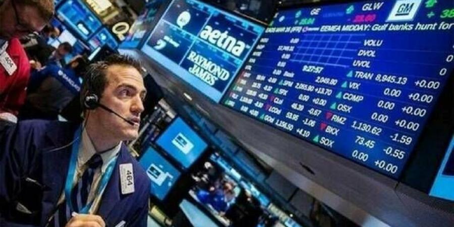 ارتفاع وول ستريت إلى مستويات قياسية رغم استمرار إغلاق الحكومة الأمريكية