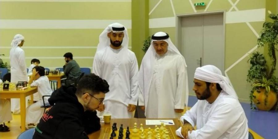 96 لاعباً ولاعبة يدشنون الدوري العام للشطرنج