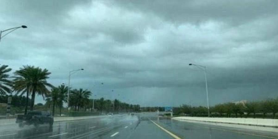الإمارات.. أمطار على السواحل والجزر بعد غد الاثنين ولمدة ثلاثة أيام