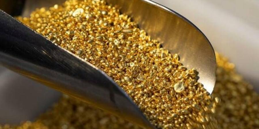 الذهب يتراجع بعد مكاسب قوية مع جني الأرباح وارتفاع النفط