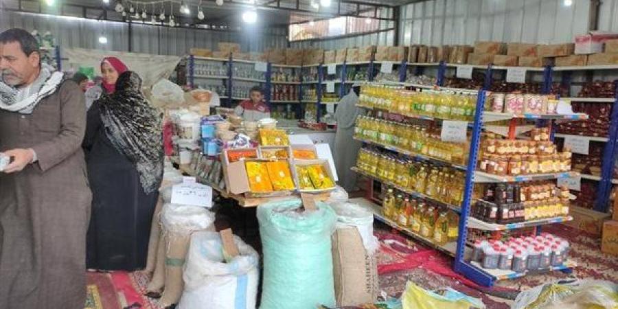 تخفيضات جديدة على اللحوم والسكر والدقيق بالمجمعات الاستهلاكية