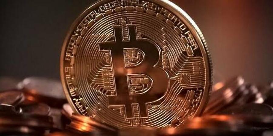 "بيتكوين" تستقر بالقرب 79,000 دولار