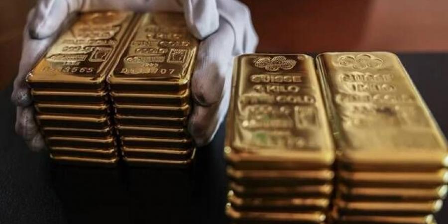أسعار الذهب ترتفع وسط مخاوف تراجع القوة الشرائية للدولار