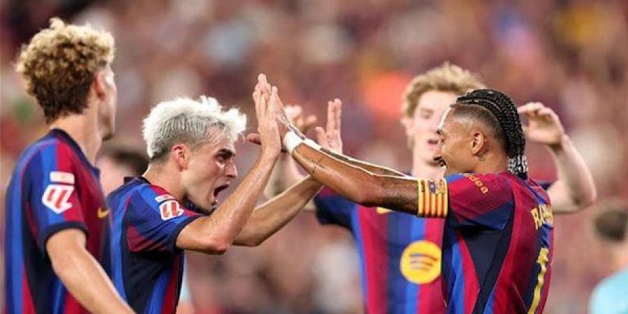 برشلونة يضرب أتلتيك بلباو بثنائية ويتصدر الليجا تحت أنظار حمزة عبد الكريم