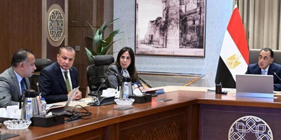 كنوز مصر السياحية تحت المجهر.. خطة حكومية لاستغلال البحر الأحمر وسيناء