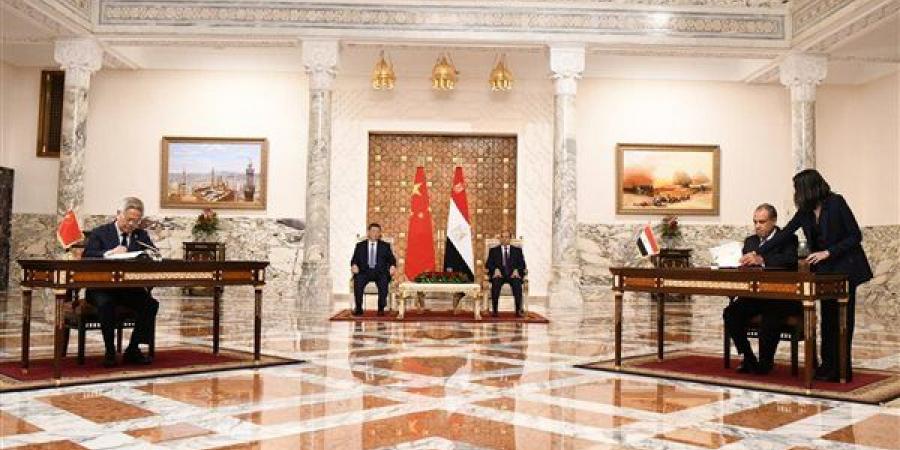 السيسي يقبل دعوة جينبنيج لزيارة الصين