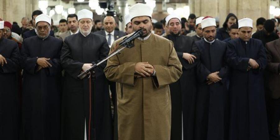 مواقيت الصلاة، موعد أذان العشاء اليوم الجمعة في القاهرة والمحافظات
