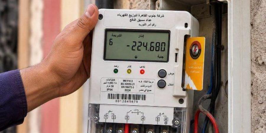 "هتدفع 30 جنيها شهريا رسوم خدمة العملاء"، الكهرباء ترد على أنباء سحب عدادات العقارات المغلقة