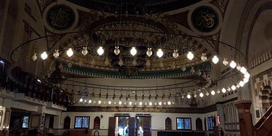 موعد أذان العشاء اليوم السبت 5 - 9 - 2026 في القاهرة والمحافظات