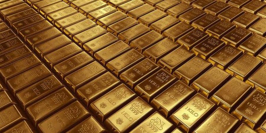 الذهب يتراجع مع ترقب بيانات التضخم وتوقعات رفع الفائدة الأمريكية