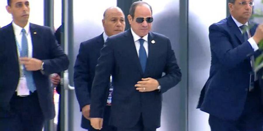 السيسي يفتتح النسخة الثانية من معرض العلمين الدولي للطيران والفضاء بعد قليل