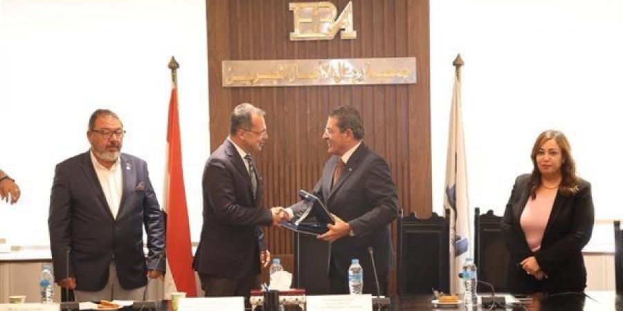 «رجال الأعمال» تبحث مع 11 شركة تركية فرص الاستثمار والتجارة في الزراعة الحديثة
