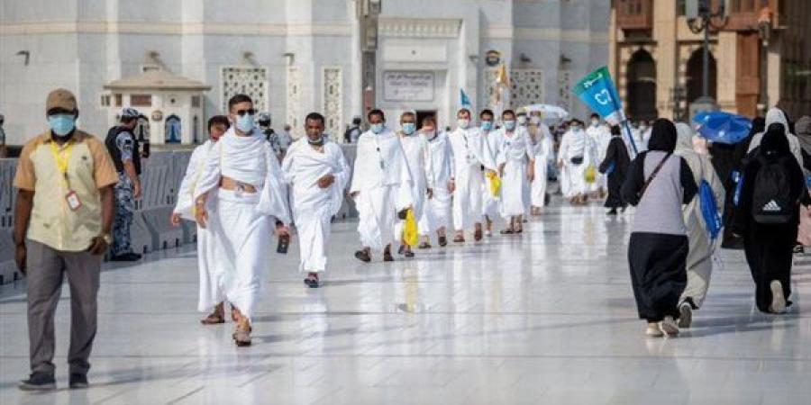 تبدأ من 450 الف جنيها.. التفاصيل الكاملة لتأشيرات الحج المباشر بوزارة السياحة