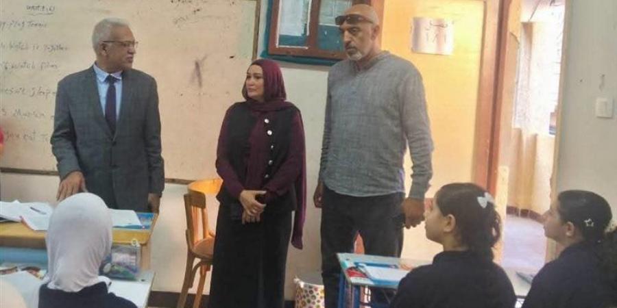 وكيل تعليم الإسماعيلية يشدد على حسن التعامل مع الطلاب خلال اليوم الدراسي