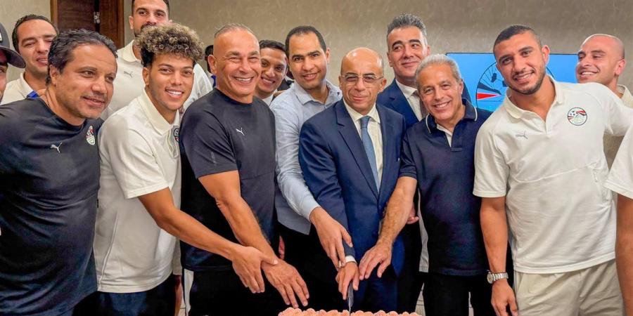 موعد عودة بعثة منتخب مصر بعد الفوز بخماسية على جنوب السودان
