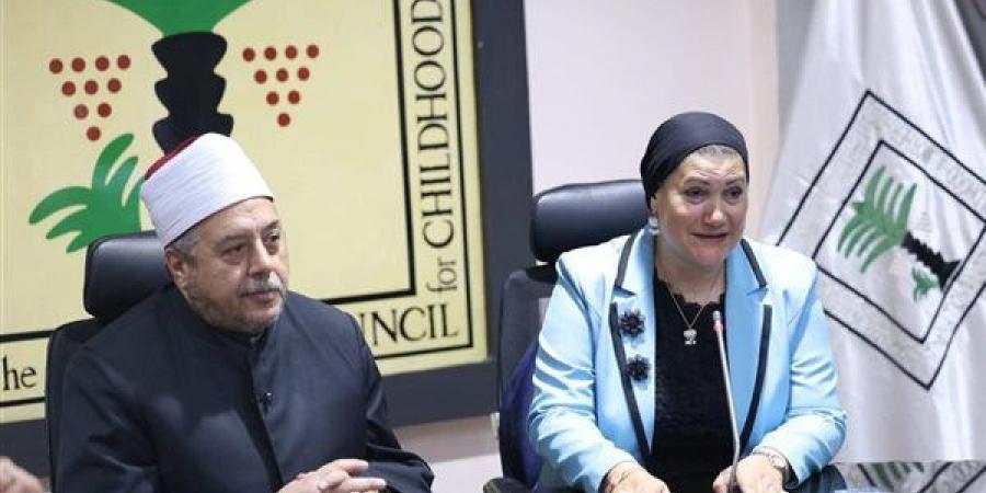 الأزهر والمجلس القومي للطفولة يكرمان أوائل الشهادة الثانوية الأزهرية