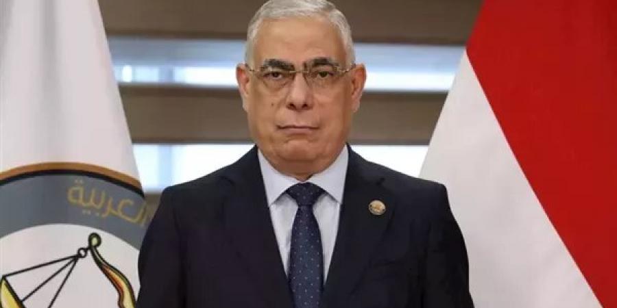 النائب العام يبحث مع نظيريه الإماراتي والسويسري سبل تعزيز التعاون القضائي