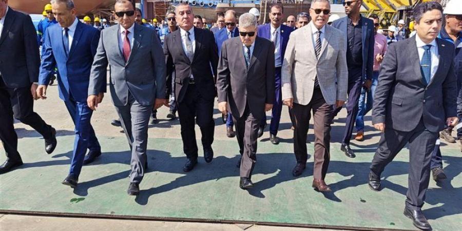 مواني البحر الأحمر تعزز أسطولها بـ 4 قاطرات جديدة و3 لنشات إرشاد