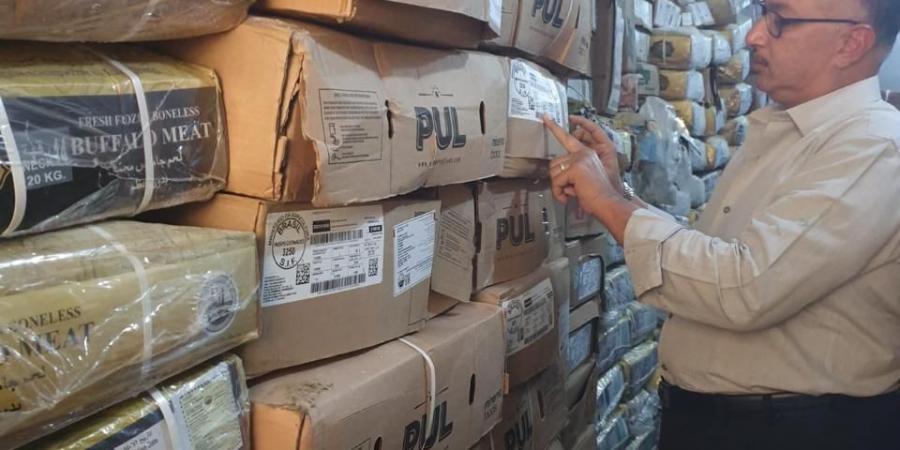 ضبط 175 طن لحوم ومنتجات مخالفة خلال سبتمبر و826 محضرًا في المحافظات (صور)