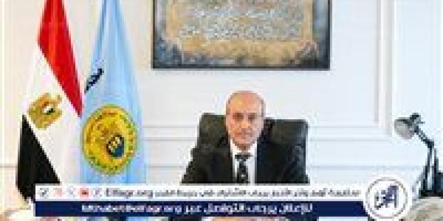محافظ أسيوط: تحصين 104 آلاف رأس ماشية وإزالة 37 حالة تعدٍ وتواصل جهود التوعية السياسية