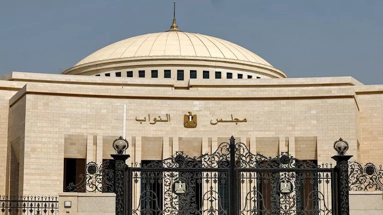 مطالب برلمانية بالتحقيق في شبهة مخالفات بتوزيع الناجحين بمسابقة 30 ألف معلم