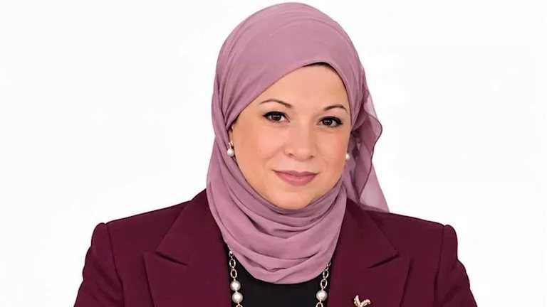 أكاديمية الفنون تكرّم أول سيدة تحترف العزف على آلة القانون