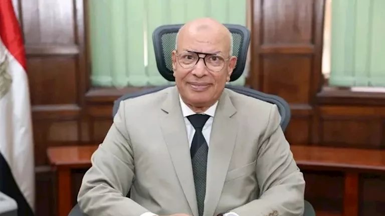 رئيس القابضة لمياه الشرب يطمئن المواطنين: مياه الحنفيات آمنة ومطابقة للمواصفات