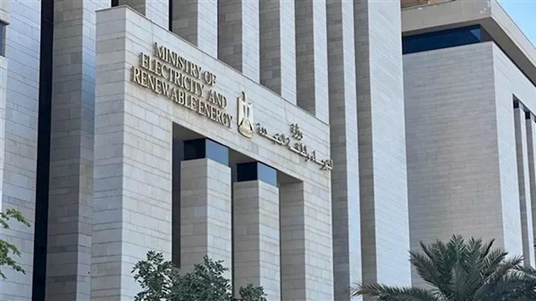 قرارات مهمة لإعادة هيكلة مجالس إدارات شركات الكهرباء بعد مراجعة الميزانية