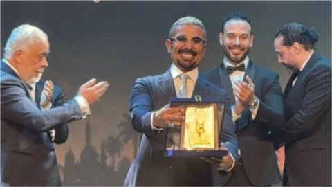 أحمد سعد يحصل على عضوية نقابة المهن التمثيلية ويحتفل بعيد ميلاد مصطفى غريب بأغنية حزينة