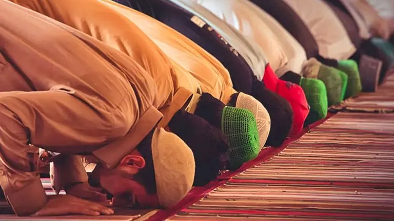 مواقيت الصلاة في القاهرة والمحافظات بعد تأخير الساعة 60 دقيقة
