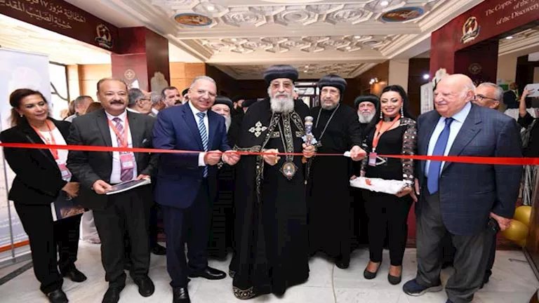 البابا تواضروس يفتتح المؤتمر العلمي الرابع لمعهد الدراسات القبطية