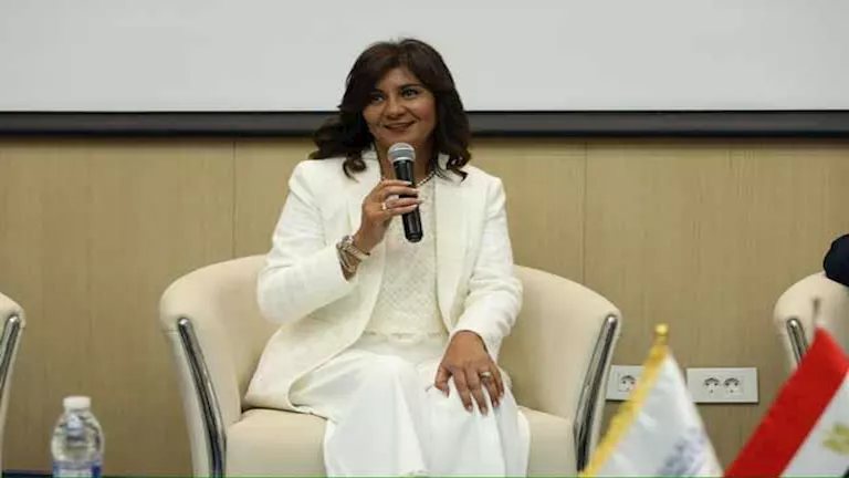نبيلة مكرم: المرأة المصرية عمود البيت وتواجه أزمات لا يتحملها الرجال